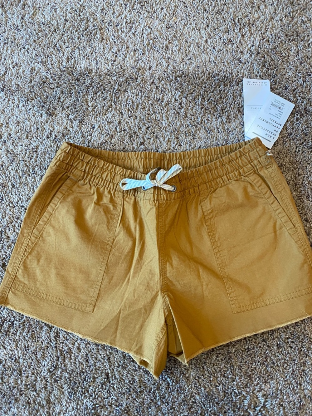 Vuori Women's Drawstring Pocket Shorts - Dark Golden- Ripstop